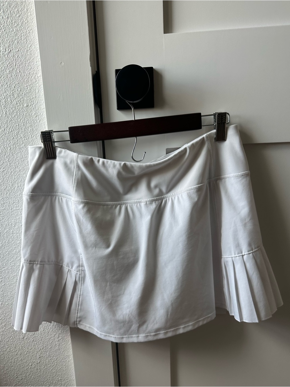 White Pleated Golf Tennis Skort Size Lg
